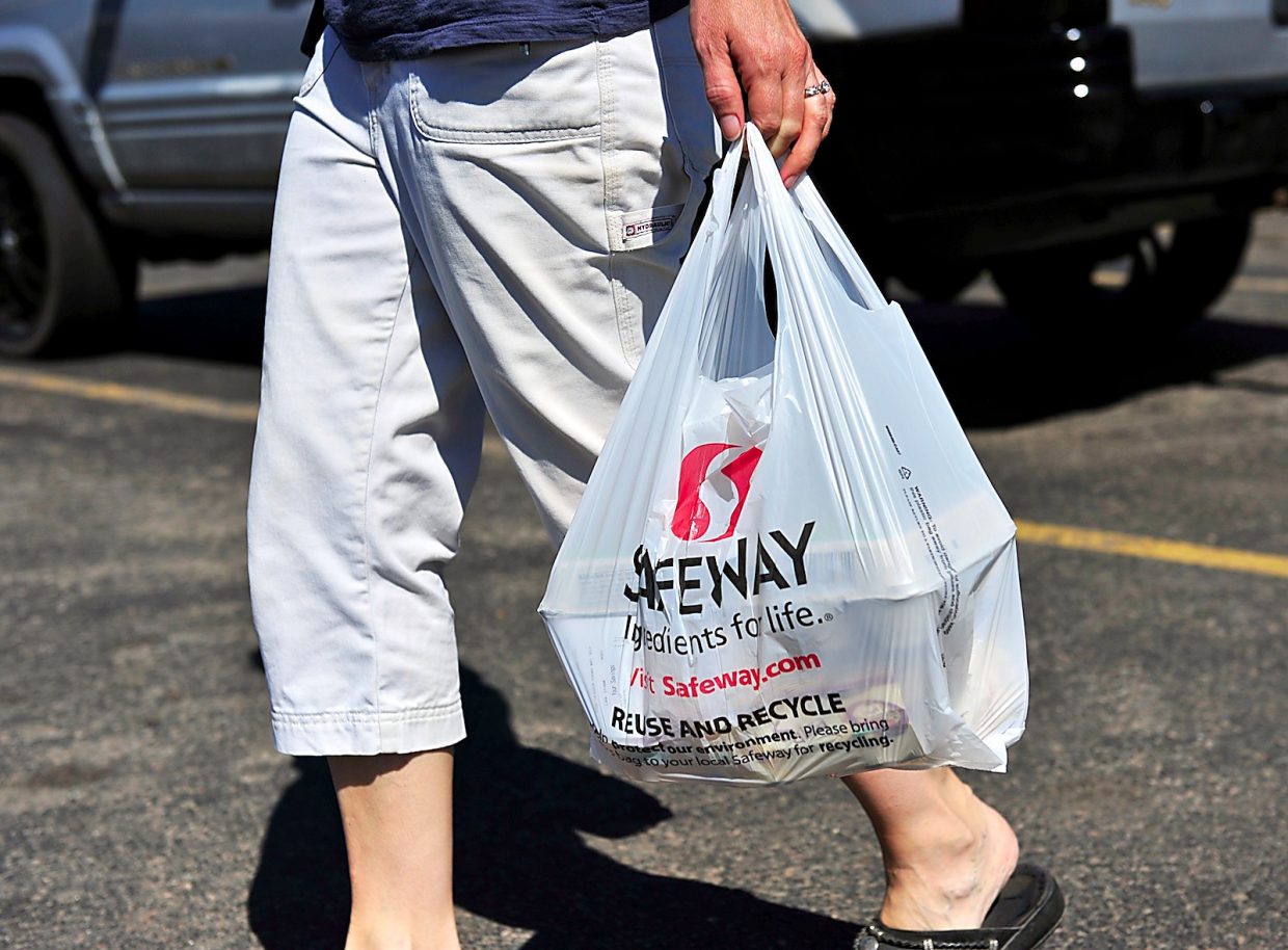 Plastic bags tax to be on Fraser ballot